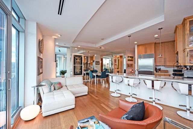 1 Roebling Way, 805, Covington, KY 41011