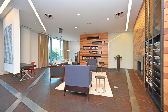 1 Roebling Way, 805, Covington, KY 41011