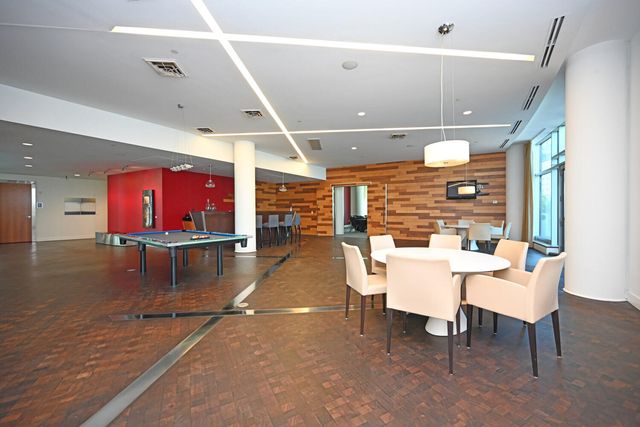 1 Roebling Way, 805, Covington, KY 41011