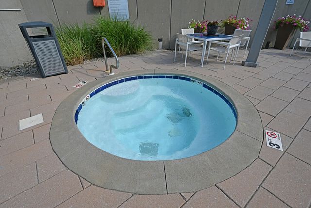 1 Roebling Way, 805, Covington, KY 41011