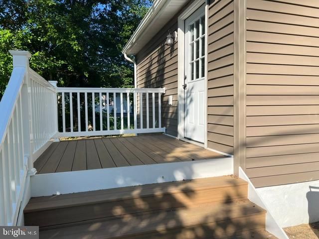 100 HUNTER AVE, Westville, NJ 08093