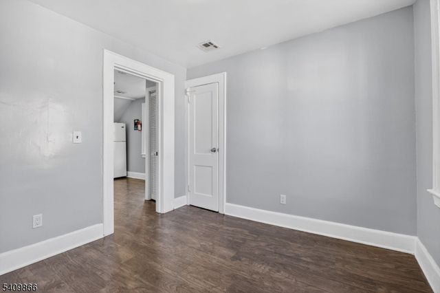 134 Dewey St, Newark City, NJ 07112