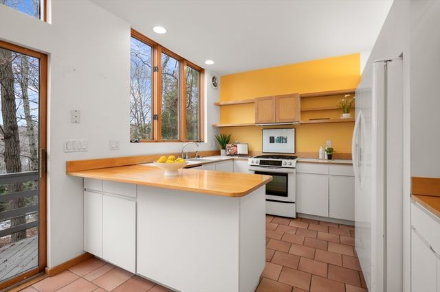 55 Grove Hill Park, Newton, MA 02460