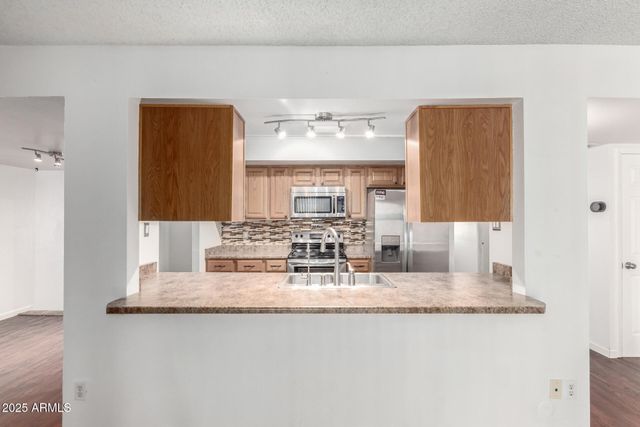 13842 N 52ND Avenue, Glendale, AZ 85306