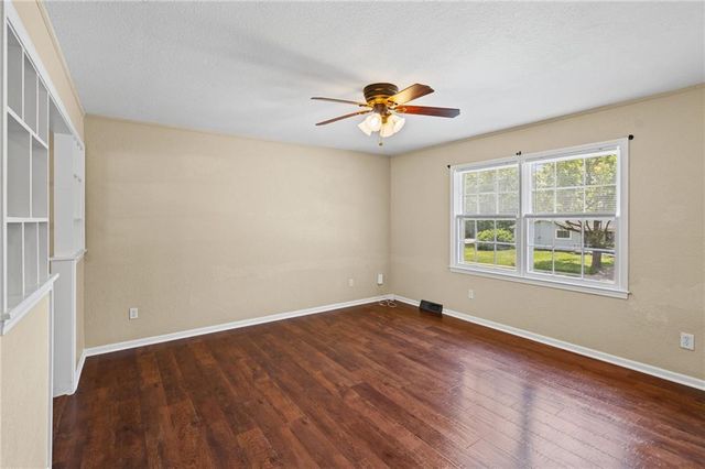 1408 GAMBRELL Street, Greenwood, MO 64034