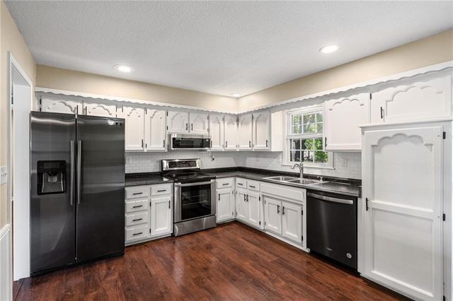 1408 GAMBRELL Street, Greenwood, MO 64034