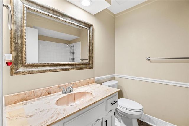 1408 GAMBRELL Street, Greenwood, MO 64034