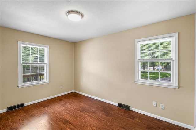 1408 GAMBRELL Street, Greenwood, MO 64034