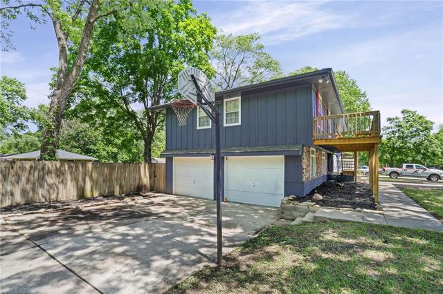1408 GAMBRELL Street, Greenwood, MO 64034