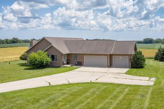 7011 Caldwell ROAD, Waterford, WI 53185