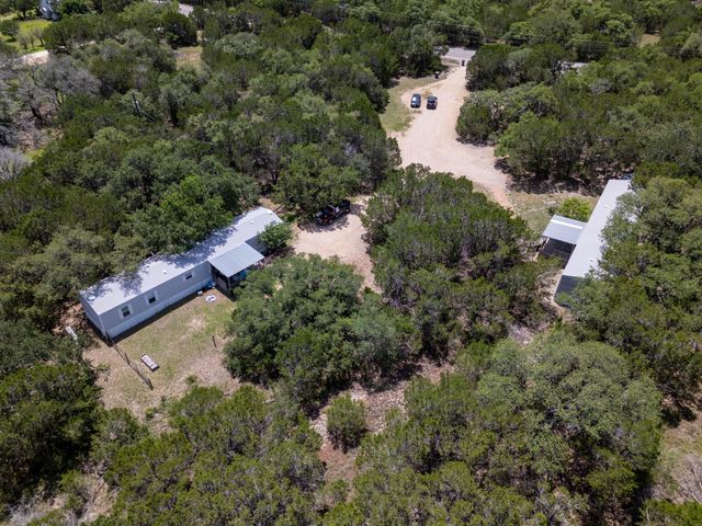 502 Wayside DR, Wimberley, TX 78676