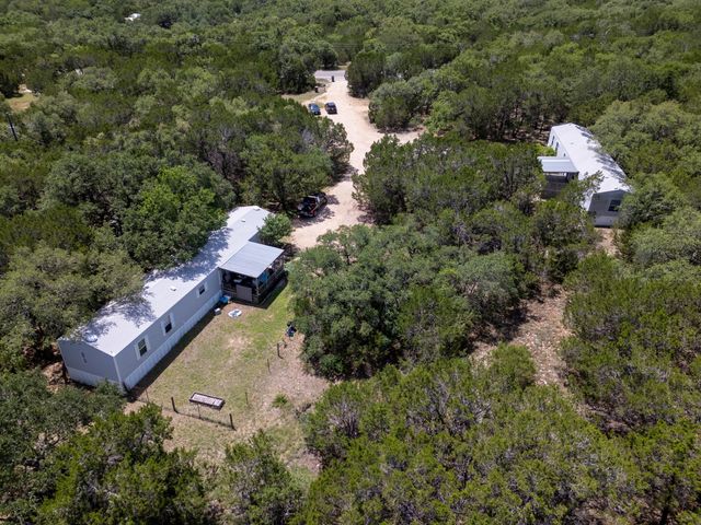 502 Wayside DR, Wimberley, TX 78676