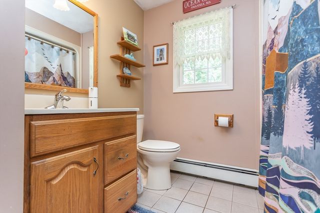 3235 Sharps Lot Rd, Dighton, MA 02715