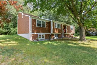 3235 Sharps Lot Rd, Dighton, MA 02715