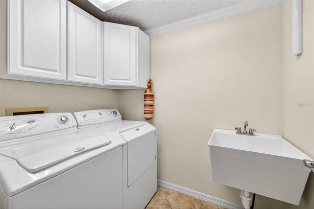 9436 ROCKROSE DRIVE, Tampa, FL 33647
