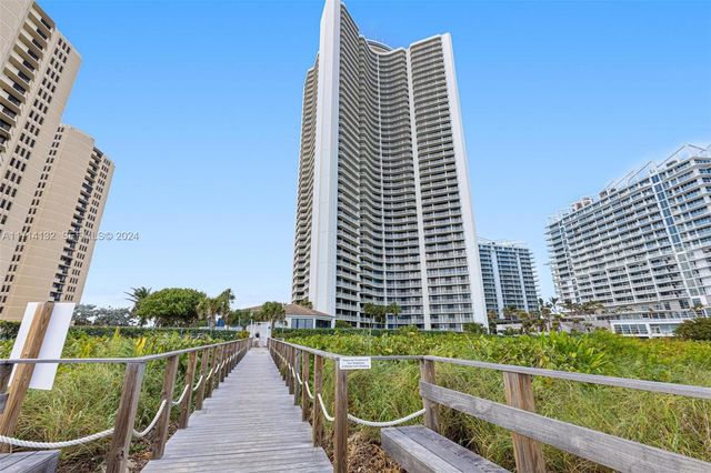 3000 N Ocean Drive 20A, Riviera Beach, FL 33404