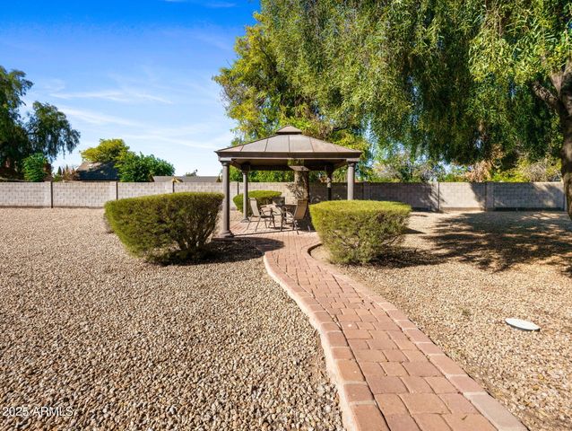 6528 N 171ST Lane, Waddell, AZ 85355