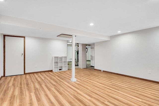 1371A County Road SS, Onalaska, WI 54650