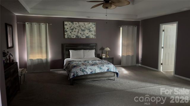 5227 Eagle Creek Drive, Charlotte, NC 28269