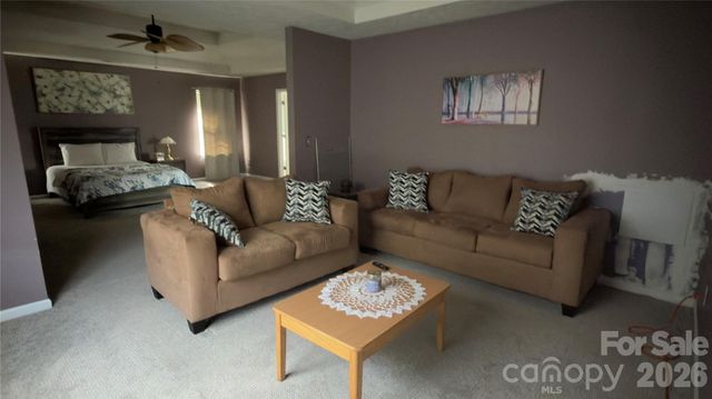 5227 Eagle Creek Drive, Charlotte, NC 28269