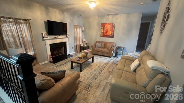 5227 Eagle Creek Drive, Charlotte, NC 28269