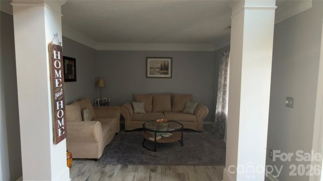 5227 Eagle Creek Drive, Charlotte, NC 28269
