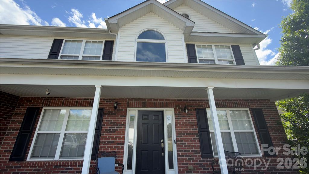 5227 Eagle Creek Drive, Charlotte, NC 28269