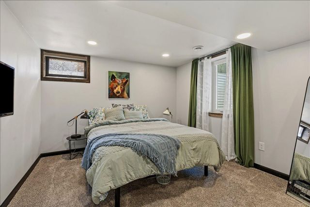 221 E 94th Street, Bloomington, MN 55420