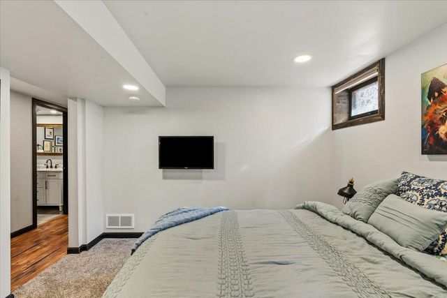 221 E 94th Street, Bloomington, MN 55420