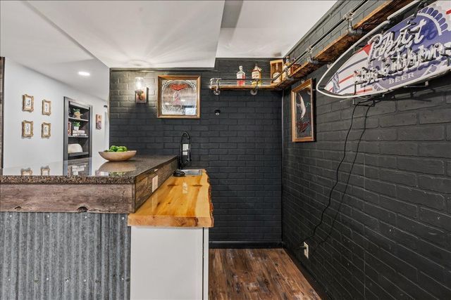 221 E 94th Street, Bloomington, MN 55420