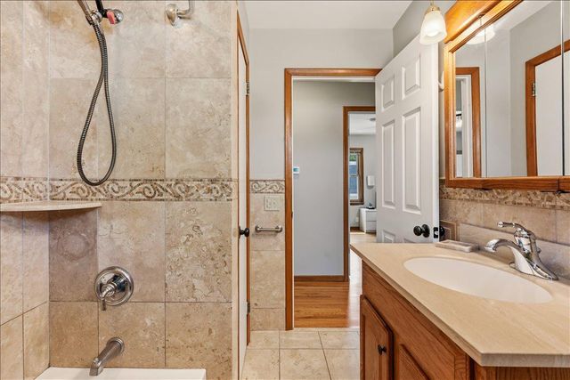 221 E 94th Street, Bloomington, MN 55420