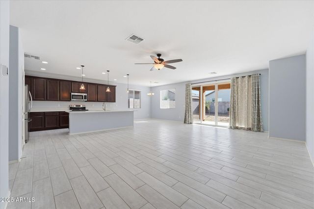 1241 E PALO VERDE Drive, Casa Grande, AZ 85122