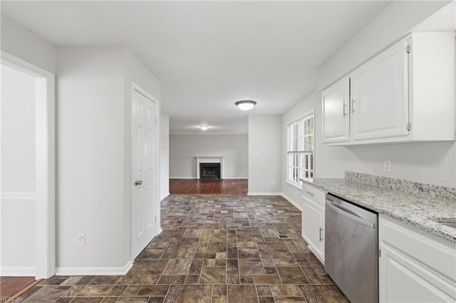 821 Lancaster LN, Newport News, VA 23602