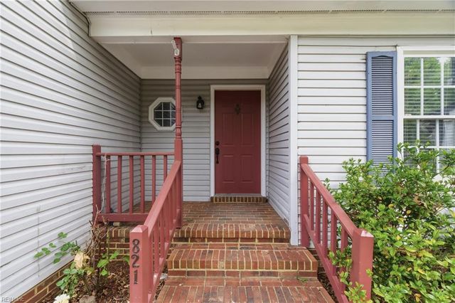 821 Lancaster LN, Newport News, VA 23602