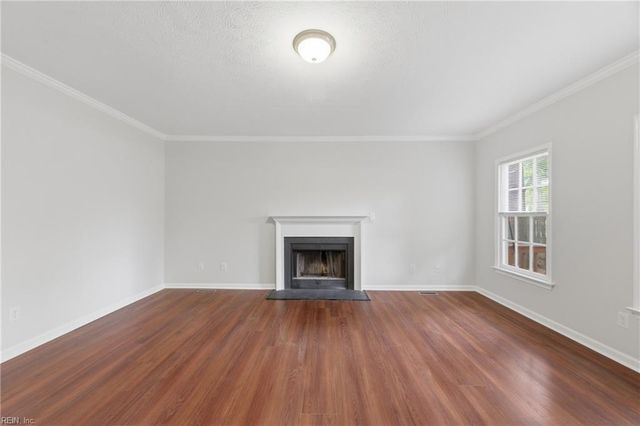 821 Lancaster LN, Newport News, VA 23602