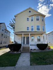75 Kelsey Street, New Britain, CT 06051