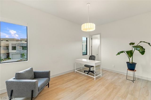 4022 Heron Fairway Drive, Las Vegas, NV 89141