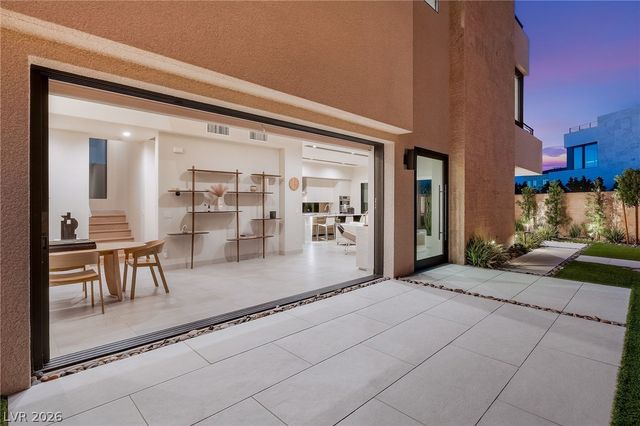 4022 Heron Fairway Drive, Las Vegas, NV 89141