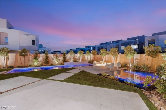 4022 Heron Fairway Drive, Las Vegas, NV 89141