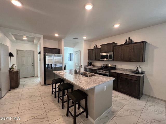 10716 Michael Irvin Street, El Paso, TX 79924