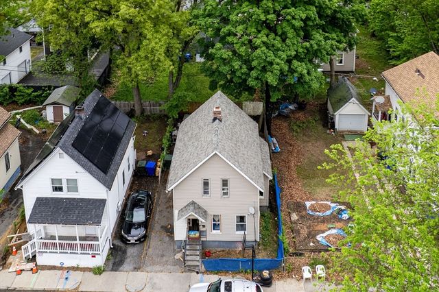 42 Queen St, Springfield, MA 01109