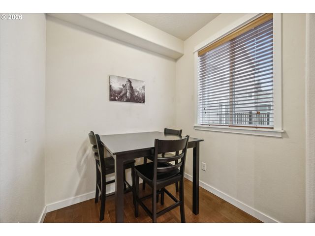 12264 Sw 2ND St, Beaverton, OR 97005