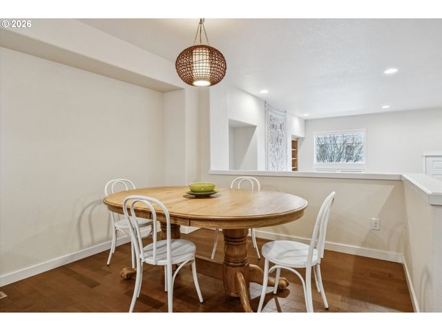 12264 Sw 2ND St, Beaverton, OR 97005