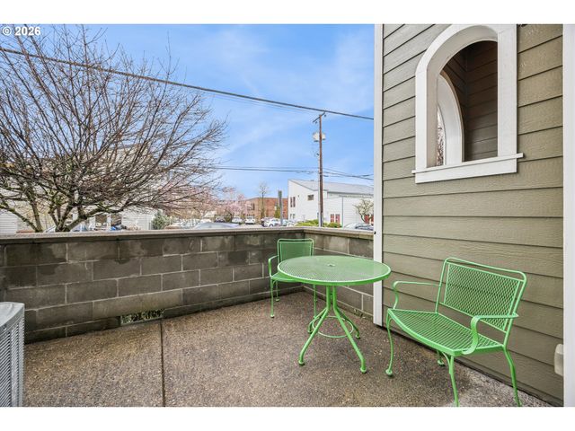 12264 Sw 2ND St, Beaverton, OR 97005