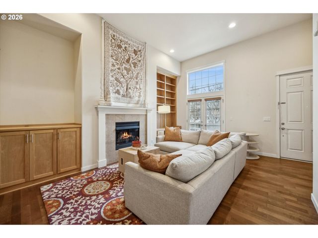 12264 Sw 2ND St, Beaverton, OR 97005