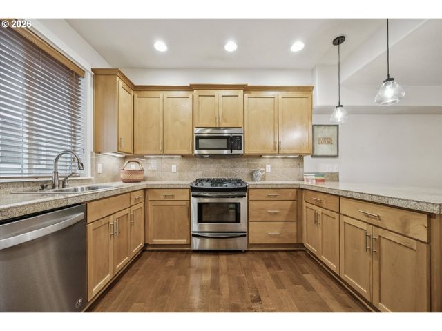 12264 Sw 2ND St, Beaverton, OR 97005