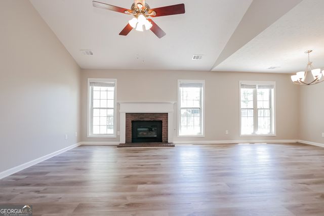 260 Landing Drive, Fayetteville, GA 30214