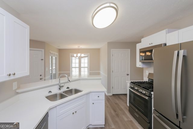 260 Landing Drive, Fayetteville, GA 30214