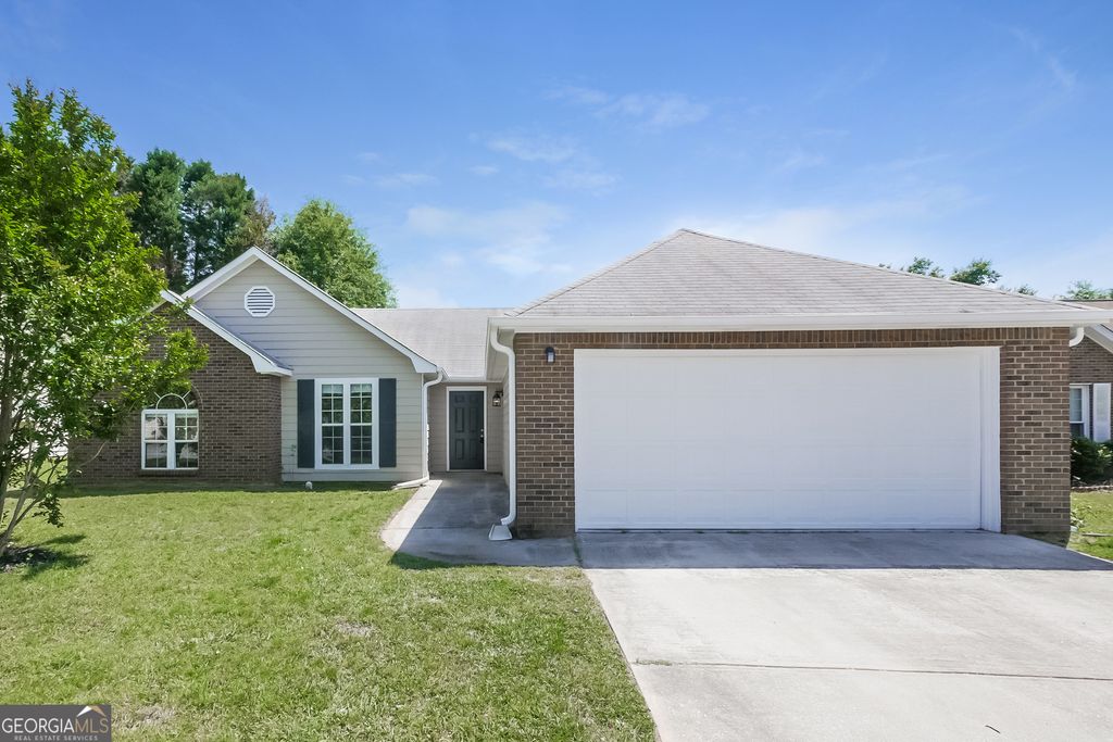 260 Landing Drive, Fayetteville, GA 30214