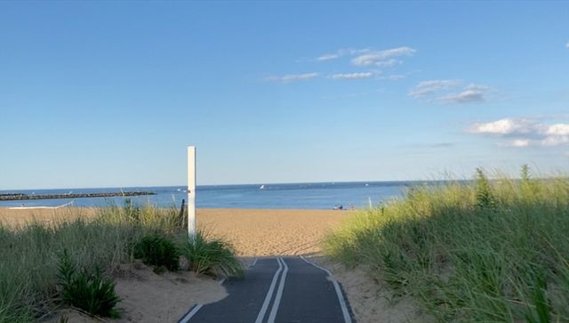 14 62nd, Newburyport, MA 02129